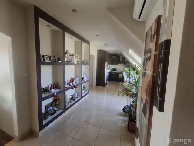 Eladó lakás Debrecen, Postakert 81 nm