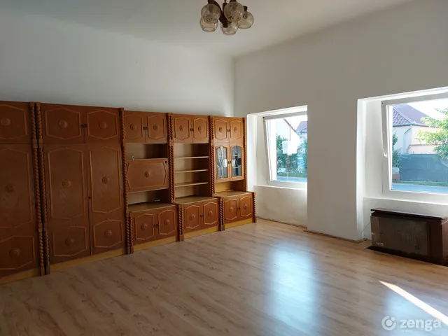 Eladó lakás Kisvárda 78 nm