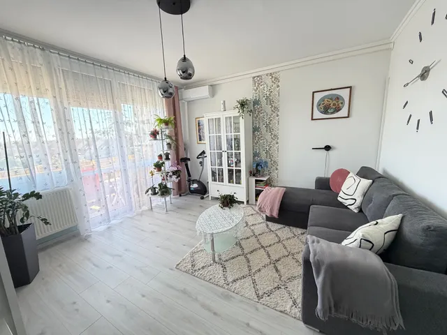 Eladó lakás Szombathely, Stromfeld-lakótelep 60 nm