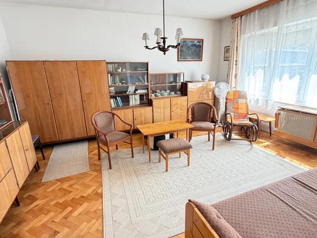 Eladó lakás Szombathely, Derkovits-lakótelep 68 nm