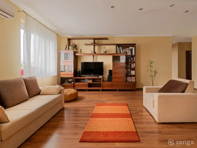 Eladó lakás Budapest XI. kerület, Hosszúrét 105 nm