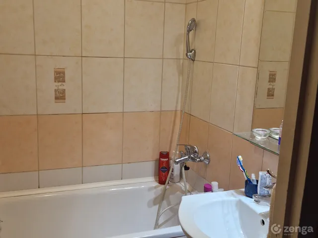 Eladó lakás Szolnok, Széchenyi-lakótelep 85 nm