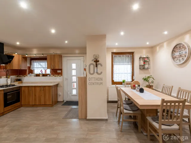 Eladó ház Dombóvár 100 nm