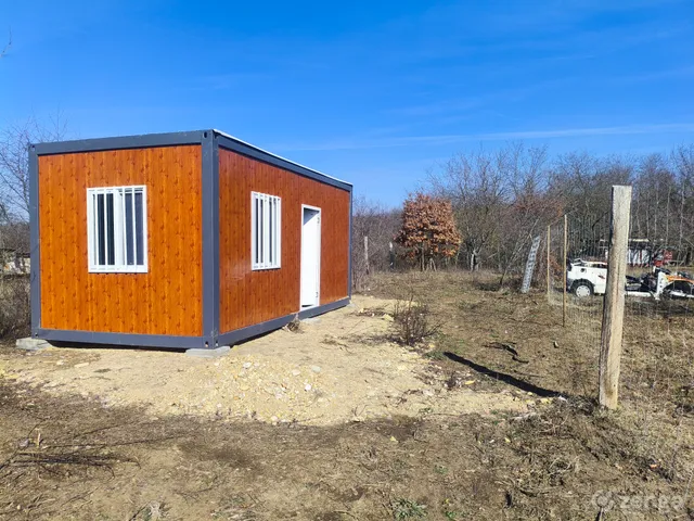 Eladó üdülő és hétvégi ház Isaszeg 18 nm