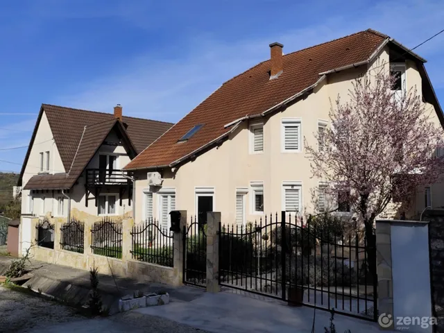 Eladó ház Miskolc, Berekalja 240 nm