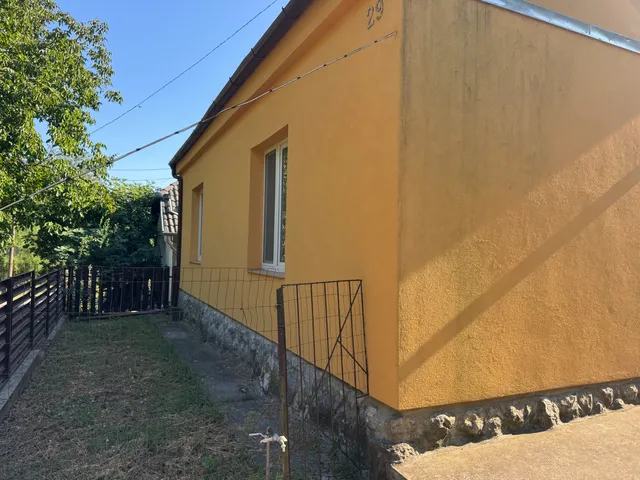 Eladó ház Pécs, Bánom, Május 1 utca 64 nm