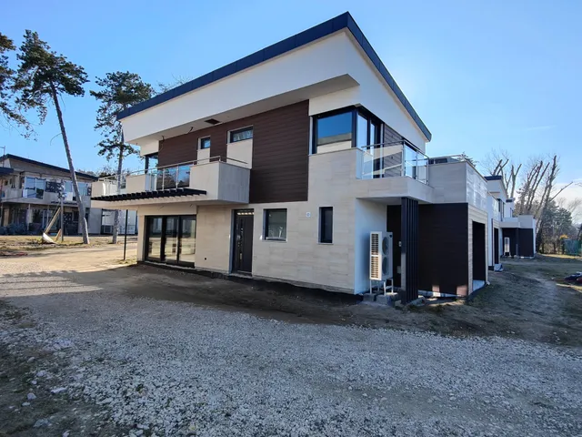 Eladó ház Siófok, Aranypart 150 nm