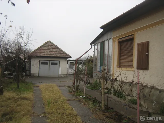 Eladó ház Dány 97 nm