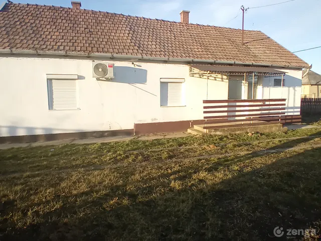 Eladó ház Vaja 70 nm