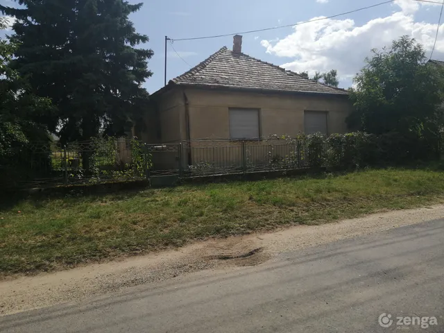Eladó ház Zámoly 127 nm