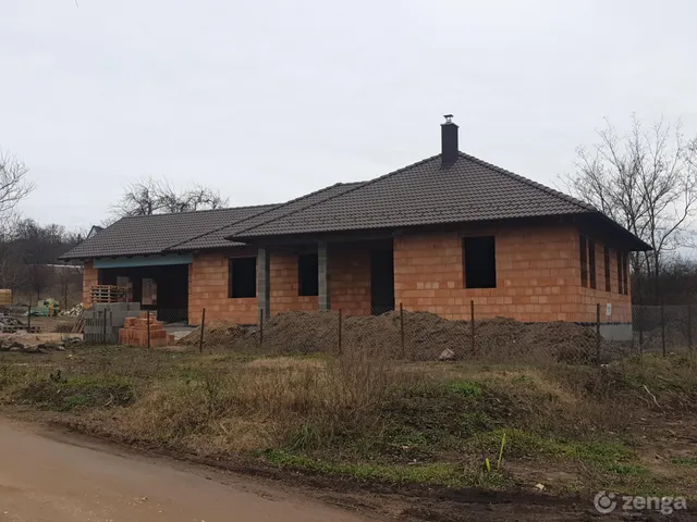 Eladó ház Pákozd 180 nm