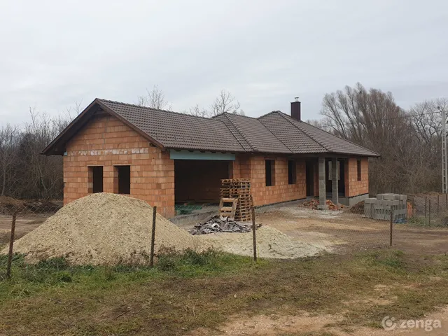 Eladó ház Pákozd, Honvéd utca 138. 180 nm