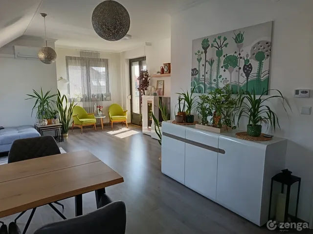 Eladó lakás Debrecen, Epreskert, Selyem utca  78 nm