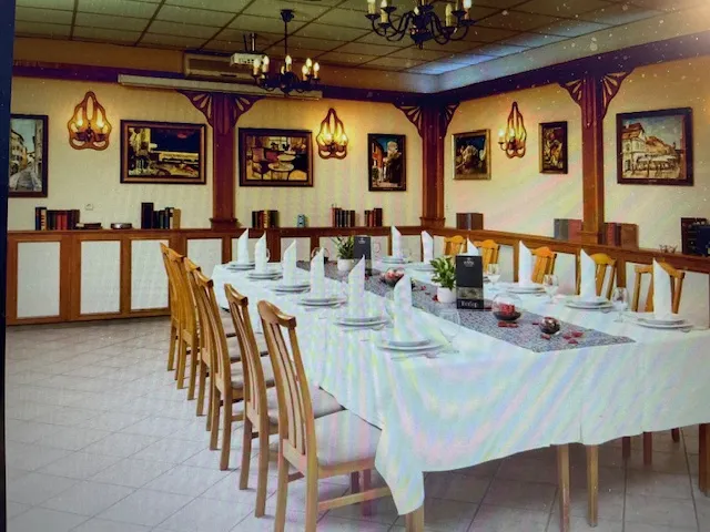 Eladó kereskedelmi és ipari ingatlan Győrújfalu 330 nm