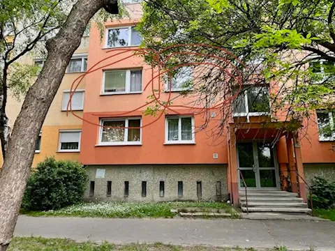 Eladó lakás Győr, Adyváros 55 nm