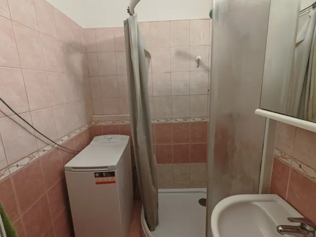 Eladó lakás Győr, Adyváros 68 nm