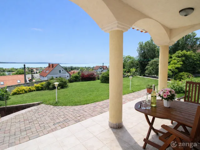 Eladó ház Alsóörs, Vöröskő utca 20 183 nm