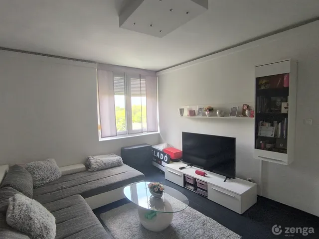 Eladó lakás Kecskemét, Széchenyiváros 56 nm