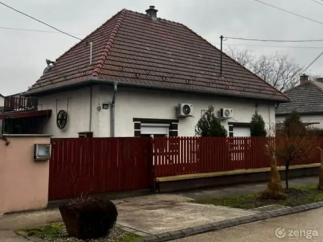 Eladó ház Budapest XVII. kerület, Rákosliget 175 nm