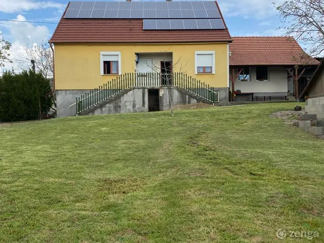 Eladó ház Bölcske 125 nm