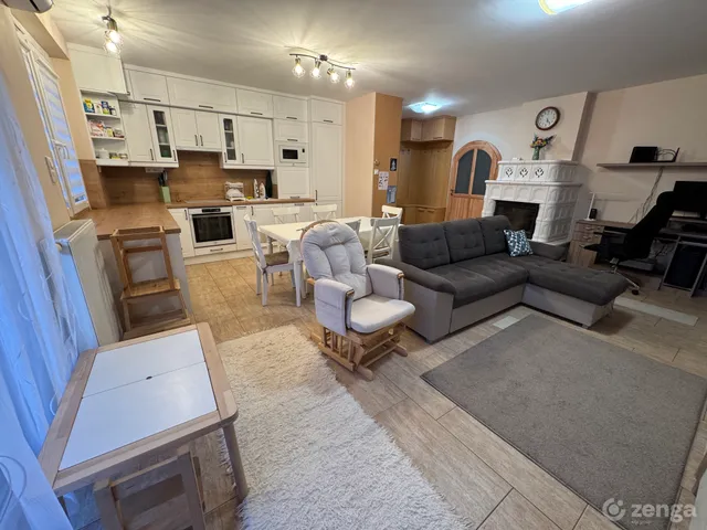 Eladó lakás Győr, Nádorváros 79 nm