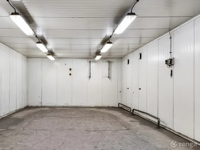 Eladó kereskedelmi és ipari ingatlan Balatonszárszó, Szemesi utca 1107 nm