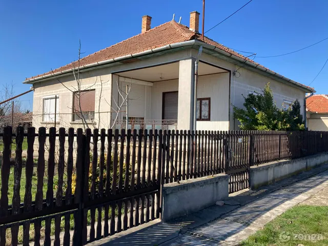 Eladó ház Jászalsószentgyörgy 104 nm