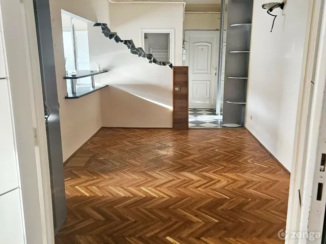 Eladó lakás Vác, Belváros, Csányi krt 72 nm