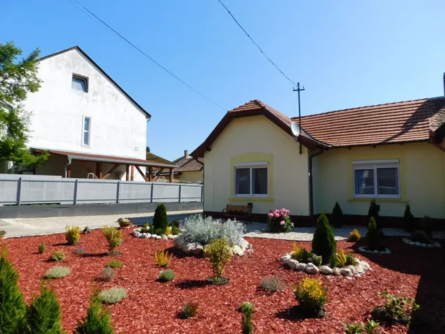 Eladó ház Hévíz 95 nm