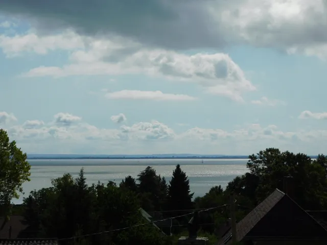 Eladó ház Balatongyörök, Pacsirta köz 250 nm