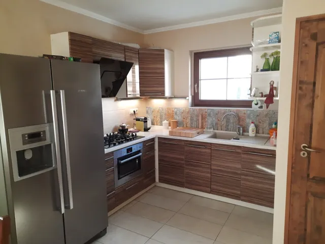 Eladó kereskedelmi és ipari ingatlan Hévíz 450 nm