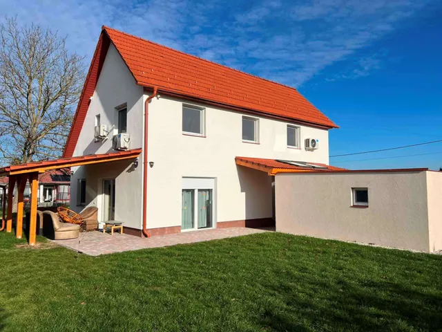 Eladó ház Kehidakustány 142 nm