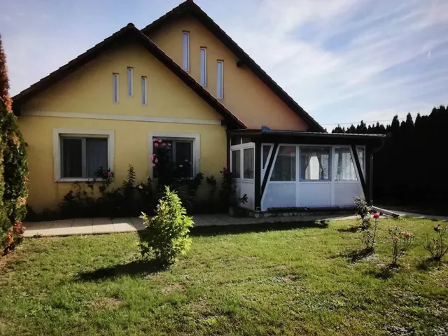 Eladó ház Kehidakustány 170 nm