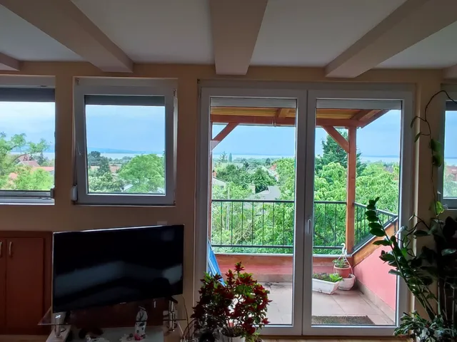 Eladó ház Vonyarcvashegy 165 nm