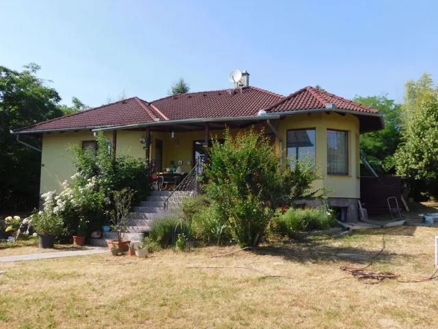 Eladó ház Cserszegtomaj 227 nm