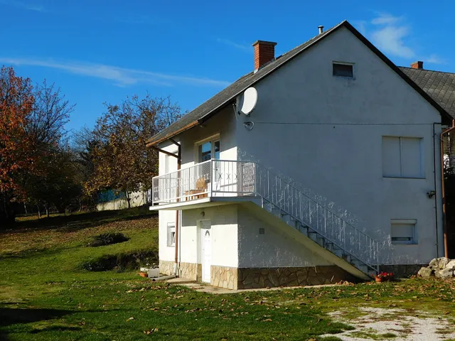 Eladó lakás Vonyarcvashegy 98 nm