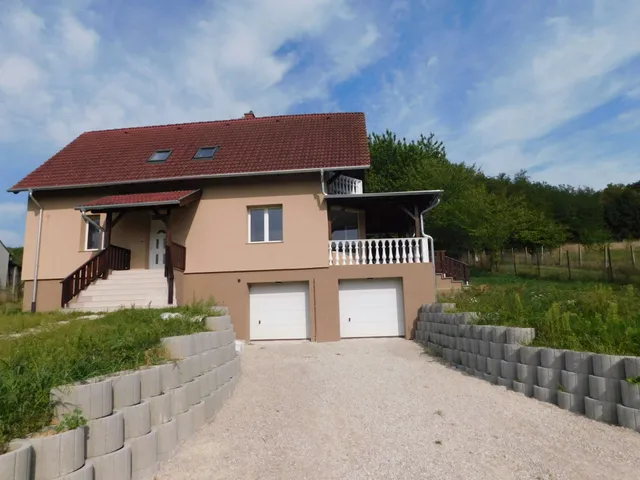 Eladó ház Kehidakustány 170 nm