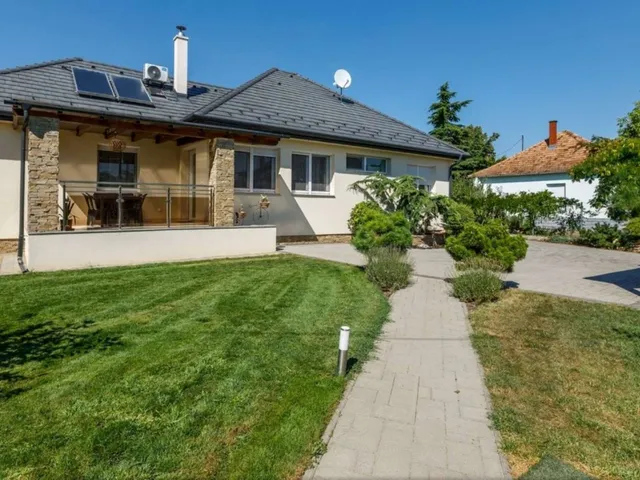 Eladó ház Gyenesdiás 129 nm