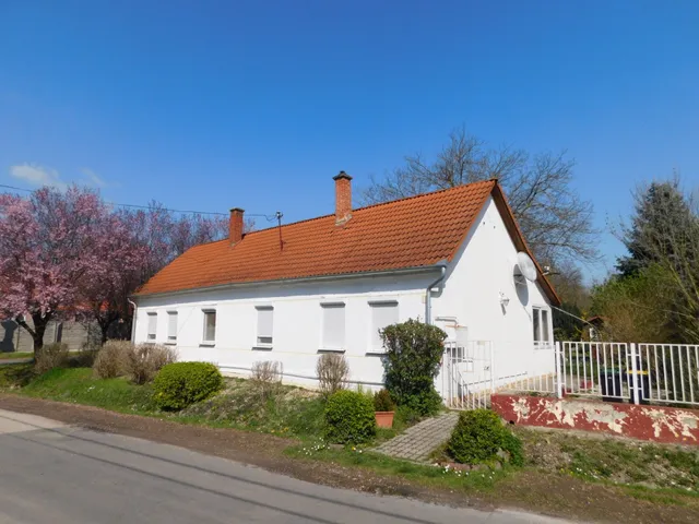 Eladó ház Tikos 132 nm