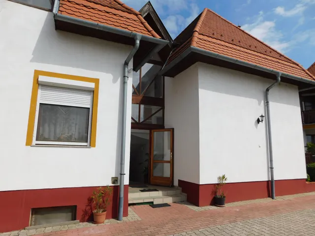 Eladó lakás Balatongyörök, Mogyorós u. 60 nm