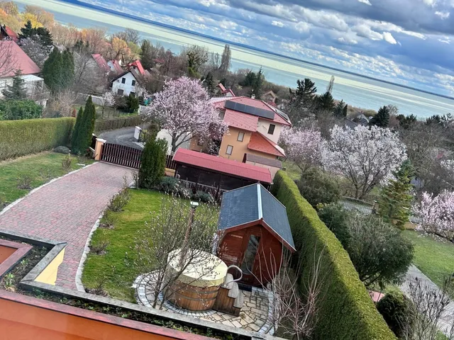 Eladó ház Balatongyörök 359 nm