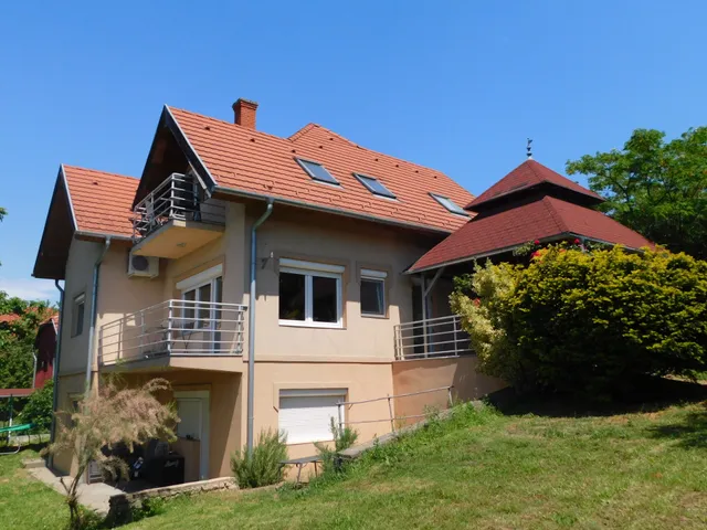 Eladó ház Cserszegtomaj 181 nm