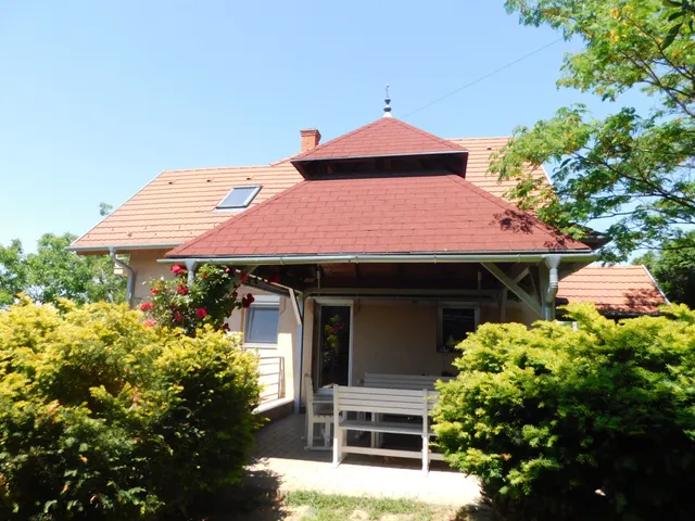 Eladó ház Cserszegtomaj 181 nm