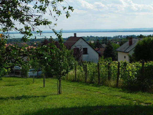 Eladó ház Vonyarcvashegy 125 nm