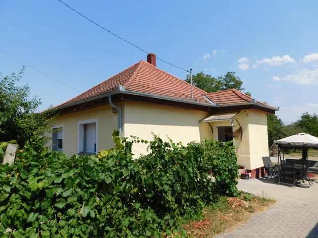 Eladó ház Kehidakustány 70 nm