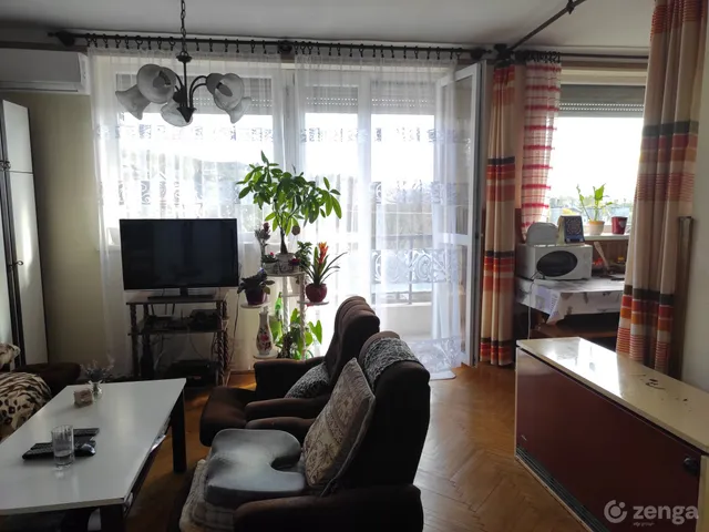 Eladó lakás Esztergom, Aranyhegy 52 nm