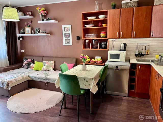 Eladó lakás Pécs, Kertváros 48 nm