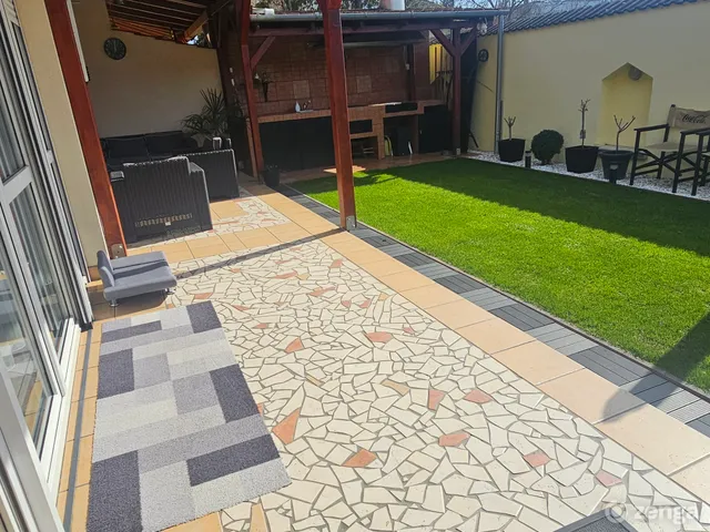 Eladó ház Csömör, Petőfi Sándor 181 nm