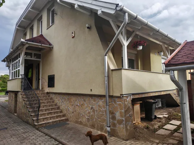 Eladó ház Százhalombatta, Újváros 176 nm