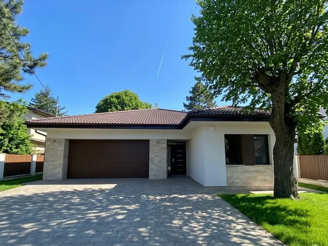 Eladó ház Érd, Fenyves-Parkváros 175 nm